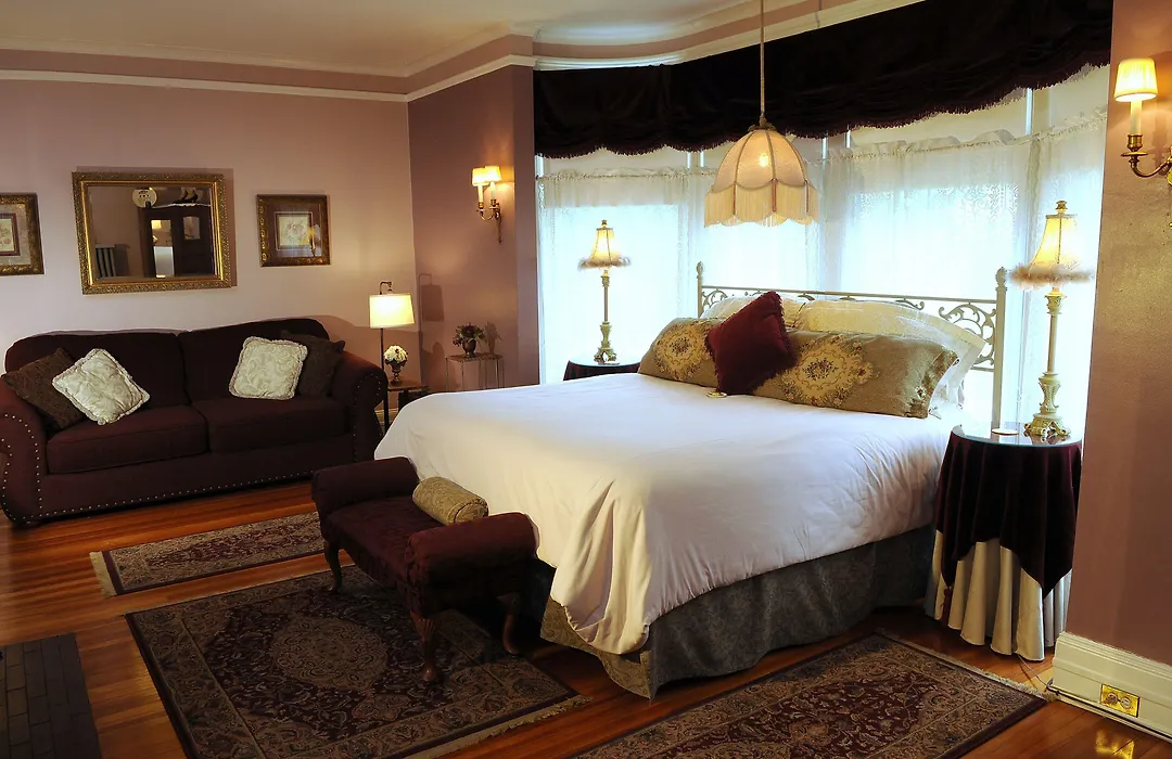 The Oliver Inn-1