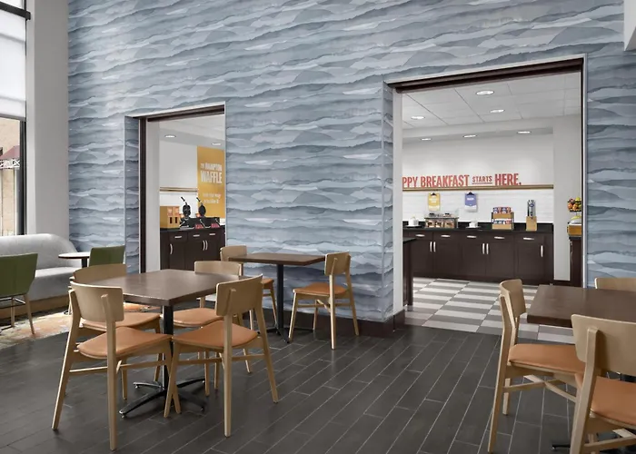 Hotel: Hampton Inn & Suites Mishawaka/South Bend At Heritage Square